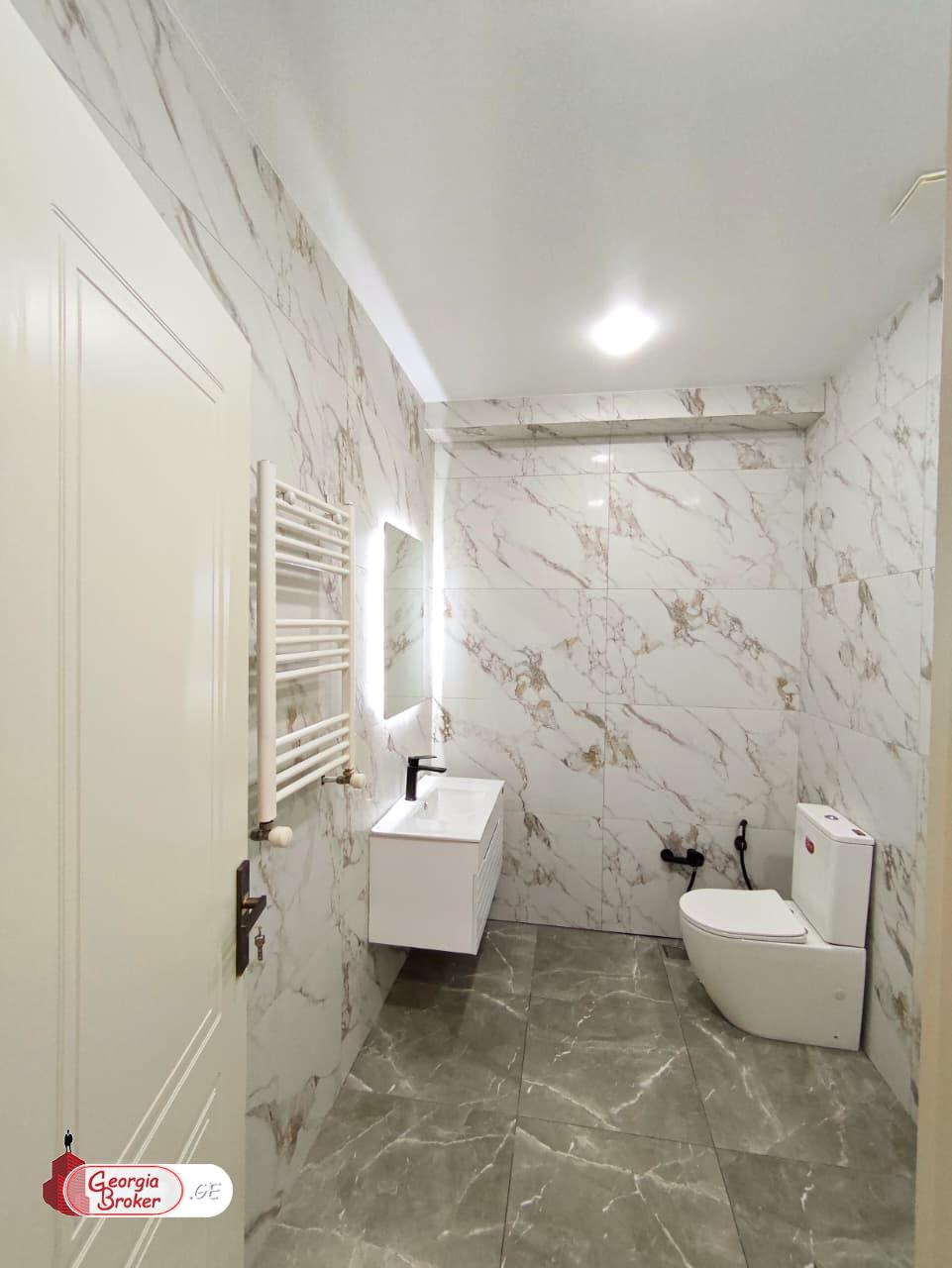 იყიდება ახალი გარემონტებული 2 ოთახიანი ბინა